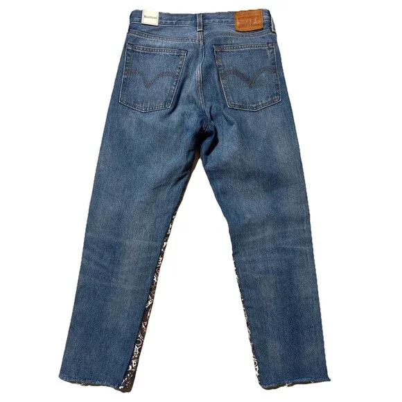 Levi’s Wedgie Straight  Jeans Patched  Paisley Button Fly Womens 26 - Picture 2 of 10